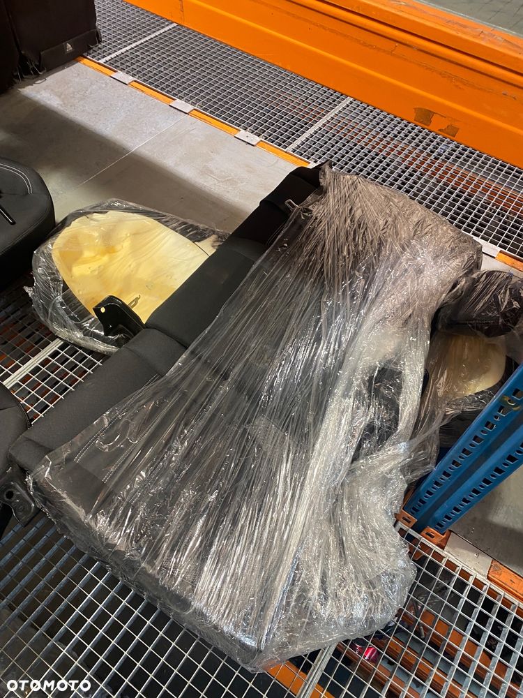 DACIA Logan III SANDERO 3 III STEPWAY  NOWE ! 0 km!!! Z podłokietnikiem FOTELE KOMPLET FOTELI SIEDZENIA KANAPA poduszki w fotelach Wwa - 7