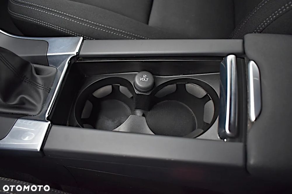 Volvo V60 DRIVe - 23