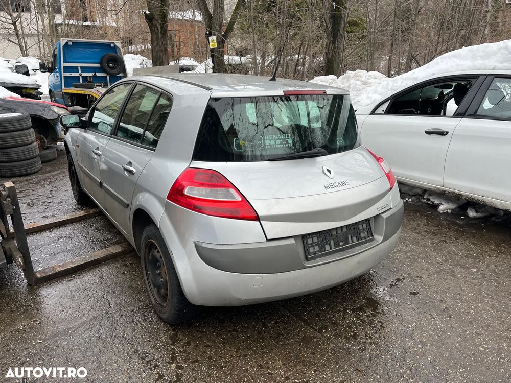 Dezmembrez Renault Megane II facelift 2007 gri argintiu TED69 - 10