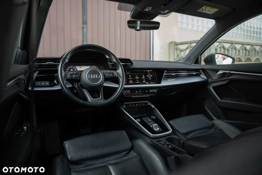 Audi A3 Sportback 35 TFSI S tronic S line - 28