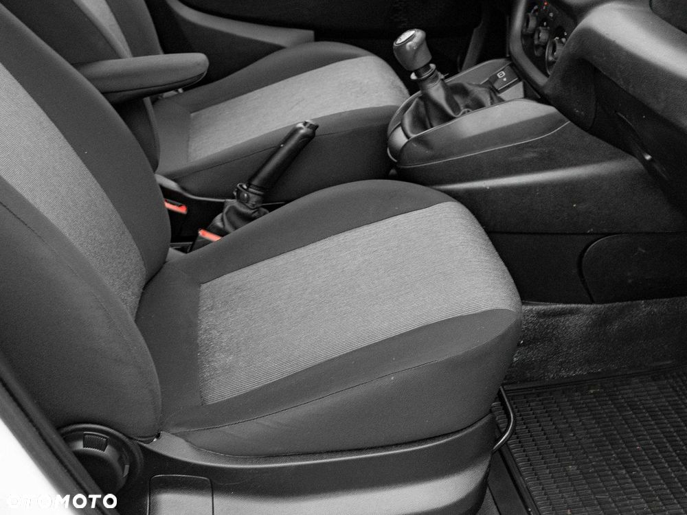 Fiat Doblo - 22