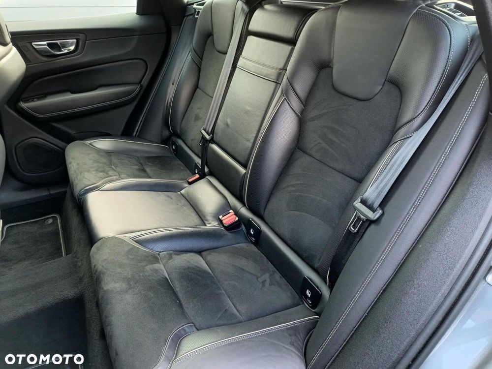 Volvo XC 60 D4 SCR R-Design - 16