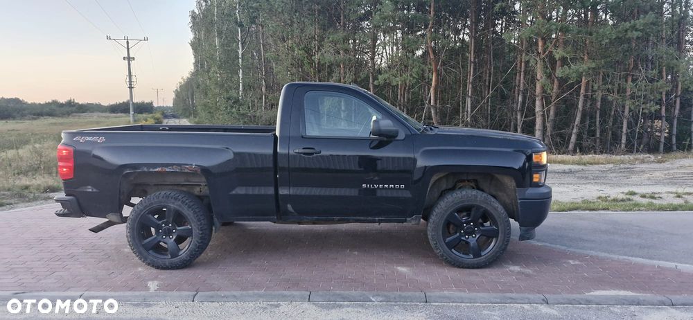 Chevrolet Silverado - 2