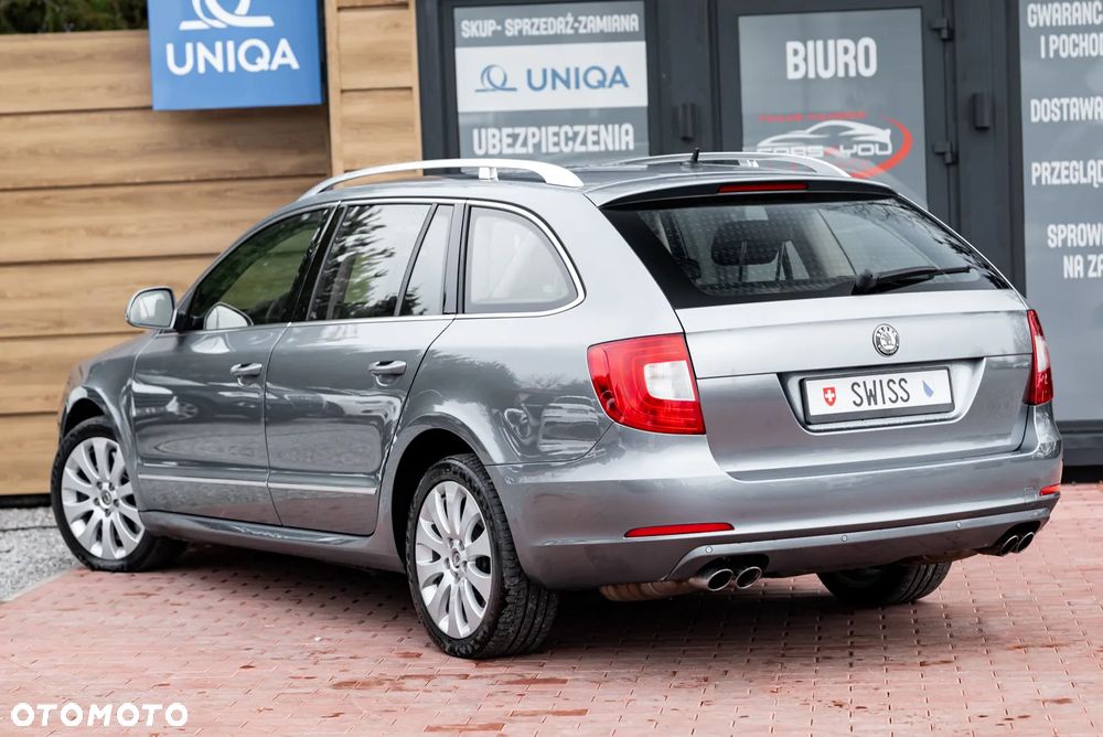 Skoda Superb 3.6 V6 4x4 DSG Elegance - 9