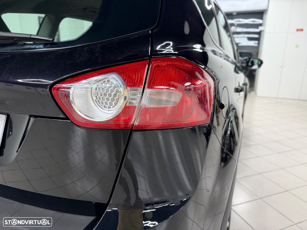 Ford Kuga 2.0 TDCi Titanium - 5