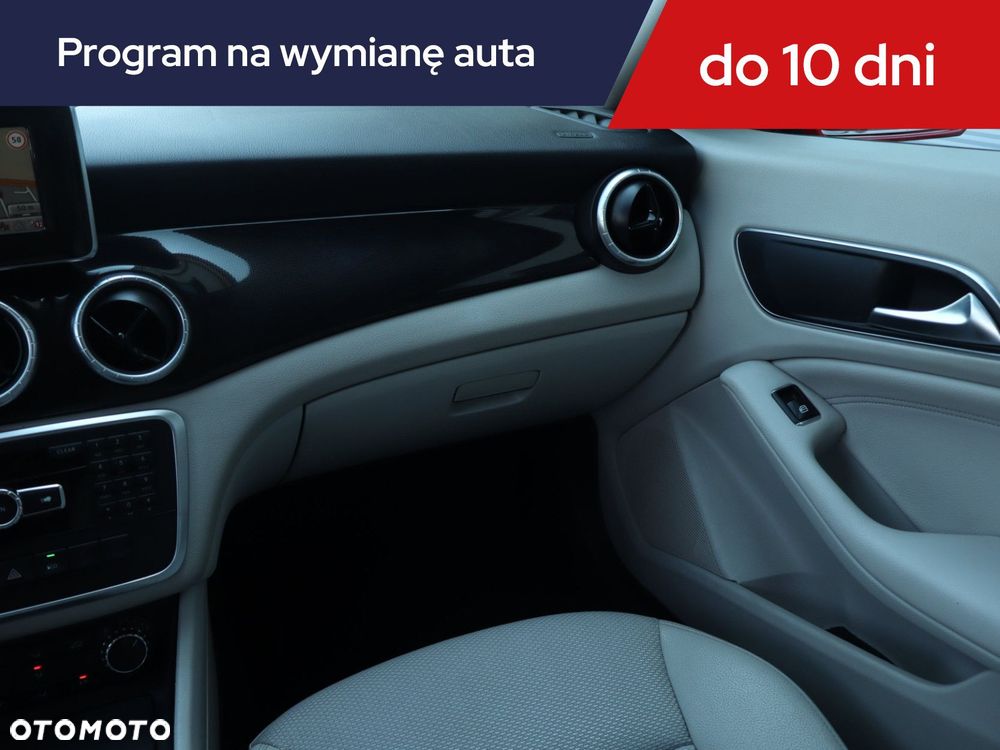 Mercedes-Benz CLA - 10