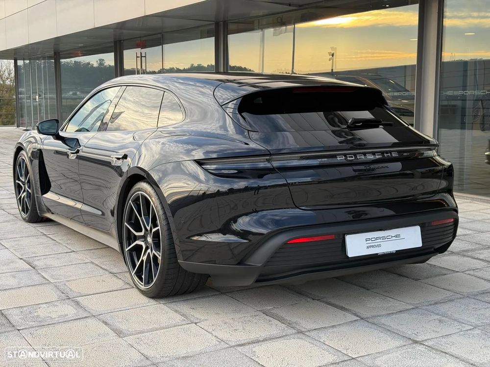 Porsche Taycan Sport Turismo Standard - 3