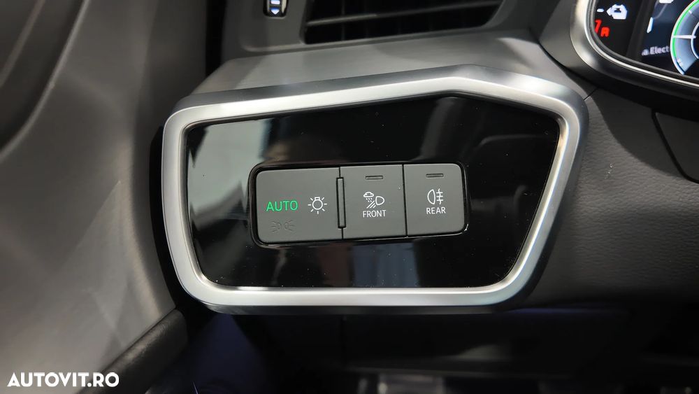 Audi A6 Avant 50 TFSI e quattro S tronic sport - 32