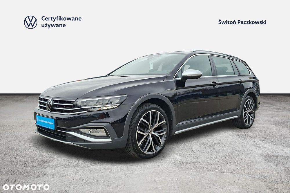 Volkswagen Passat - 1