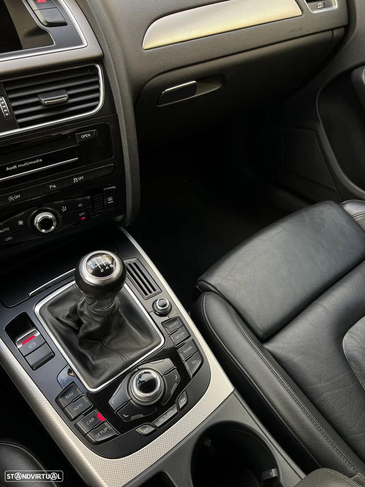Audi A4 Avant 2.0 TDI S-line - 31