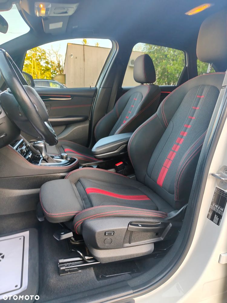 BMW Seria 2 218d Sport - 9