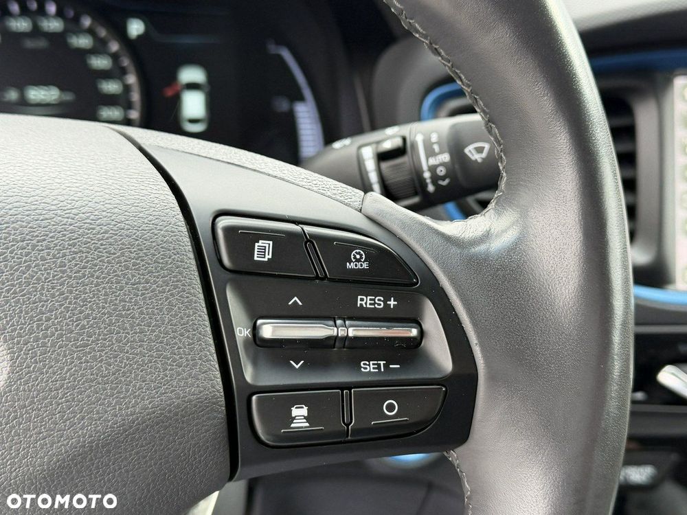 Hyundai IONIQ - 24