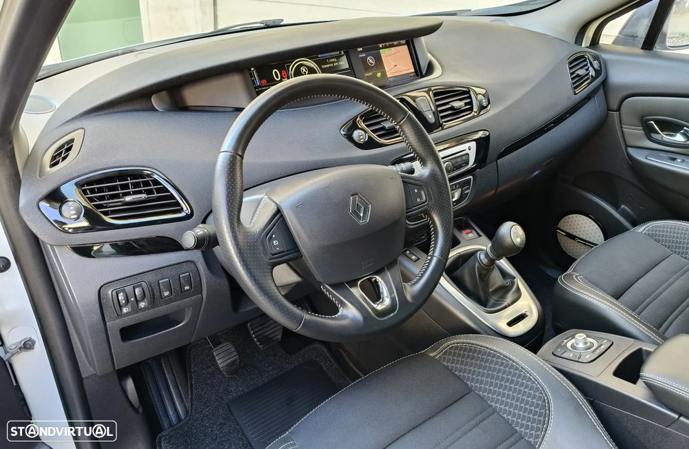 Renault Grand Scénic 1.5 dCi Bose Edition SS - 13