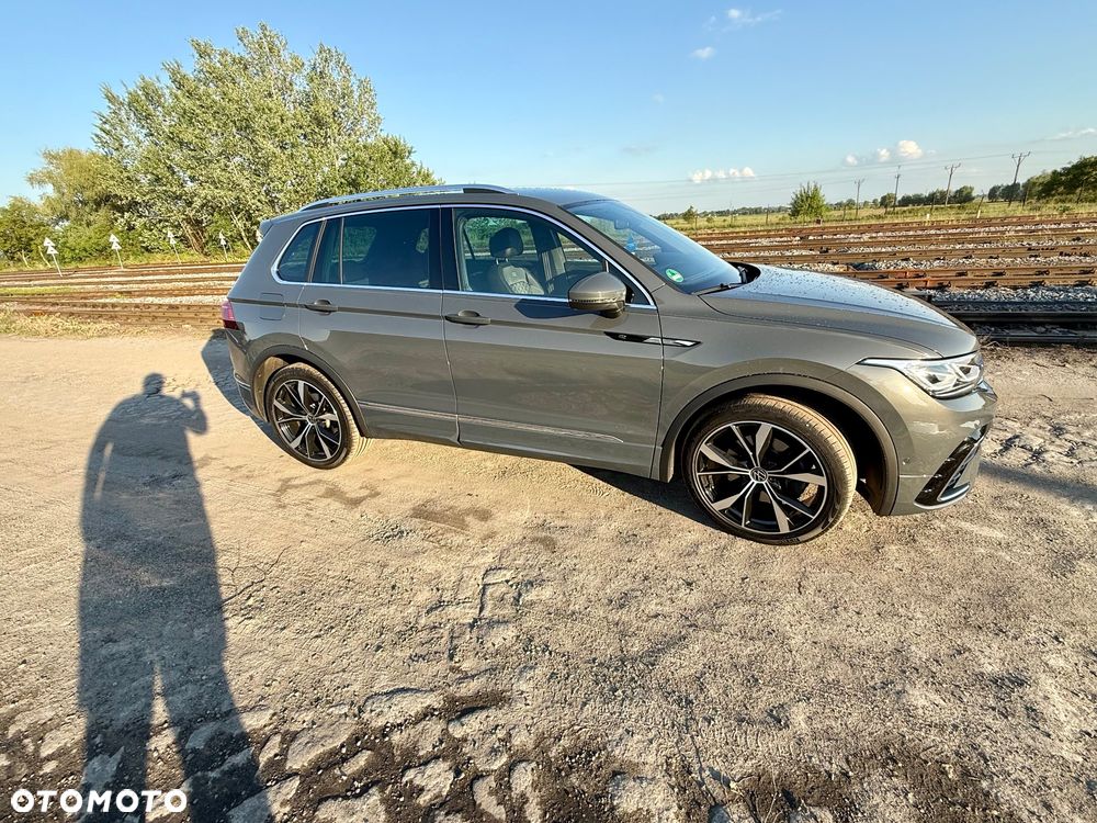 Volkswagen Tiguan 2.0 TDI SCR 4MotION DSG R-Line - 10