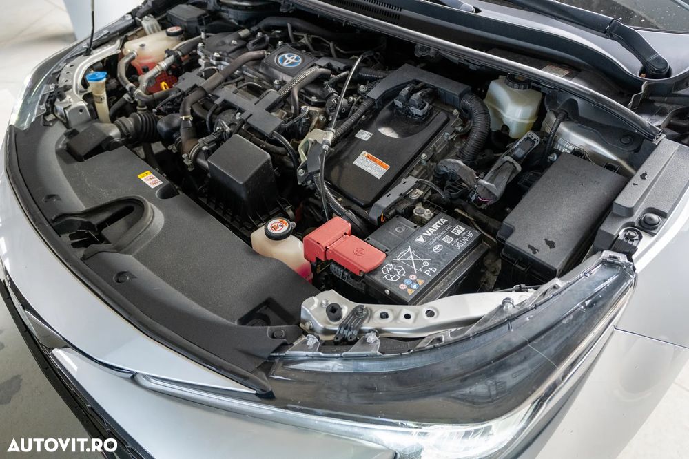 Toyota Corolla 1.8 Business Edition - 12