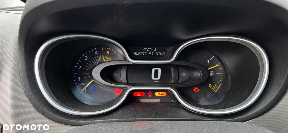 Renault Trafic - 12