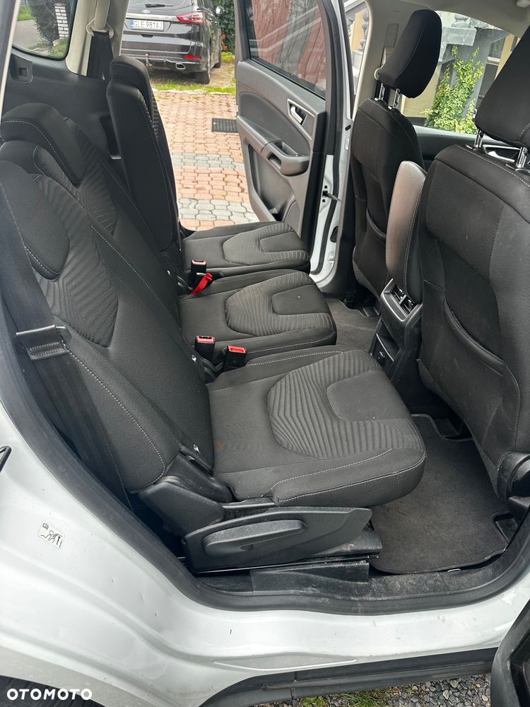Ford S-Max 2.0 TDCi Titanium PowerShift - 6