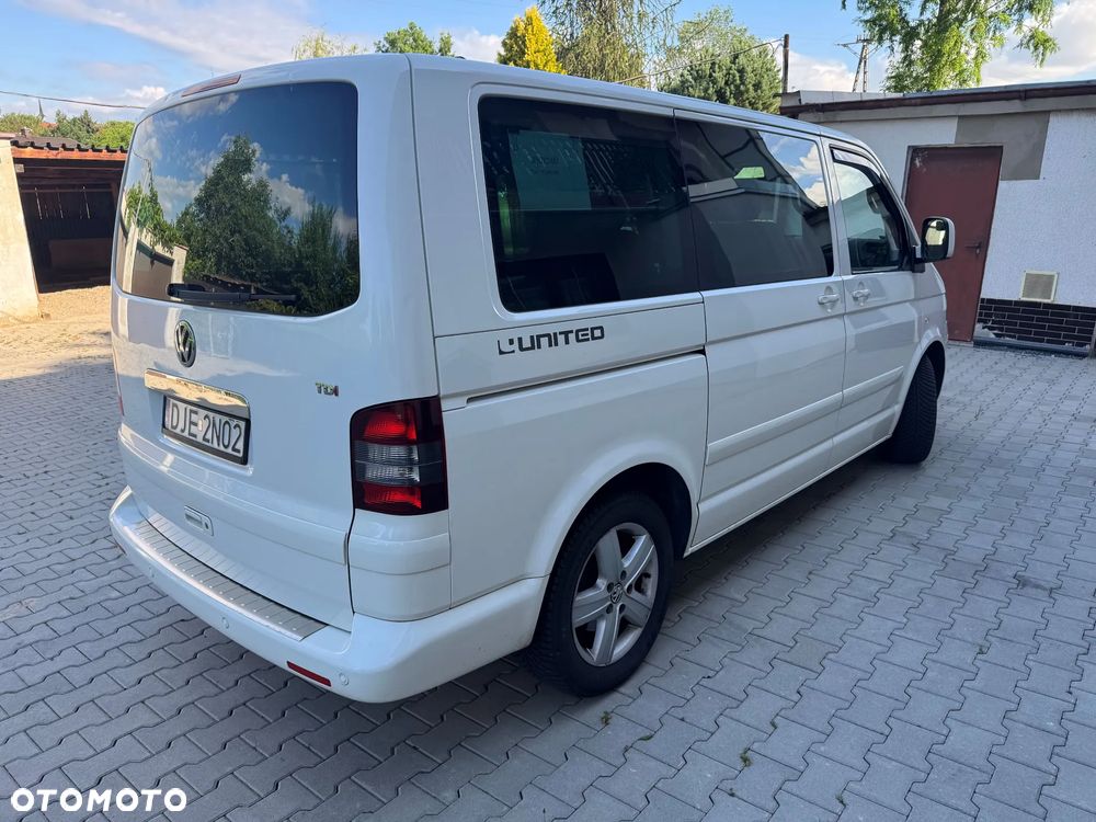 Volkswagen Multivan - 5