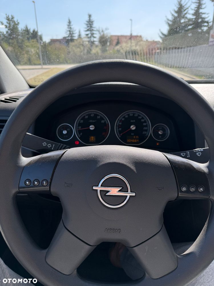 Opel Vectra 2.2 - 5