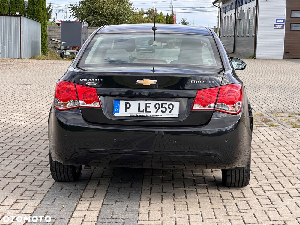 Chevrolet Cruze 1.8 LS - 20
