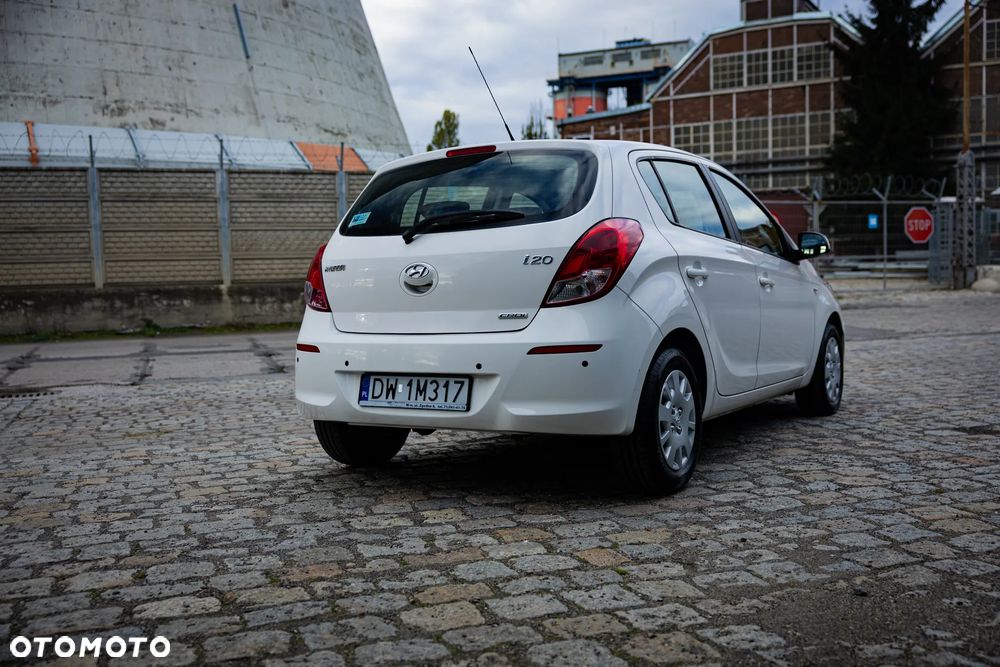Hyundai i20 1.1 CRDi - 6