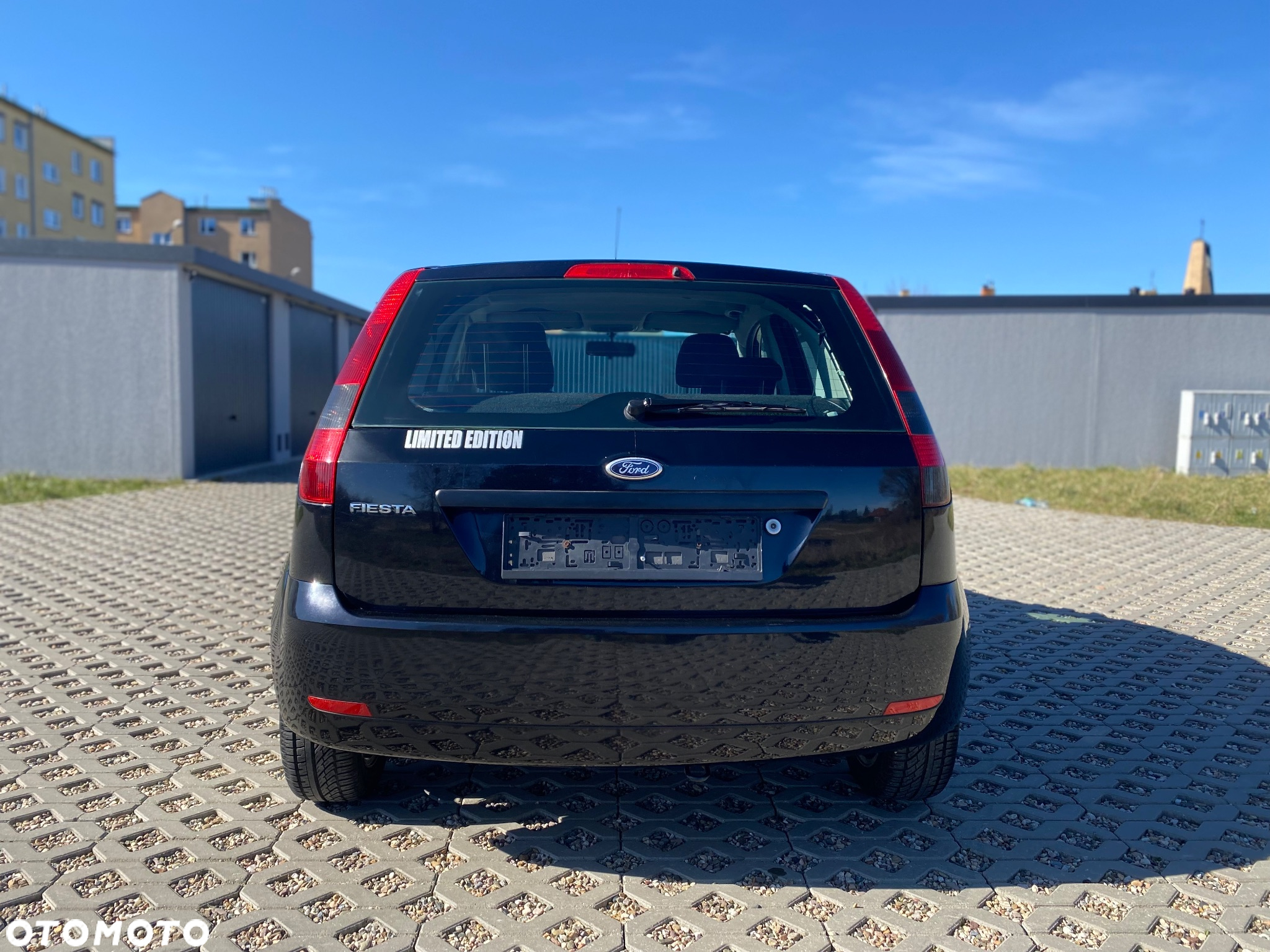Ford Fiesta 1.3 Ambiente - 8