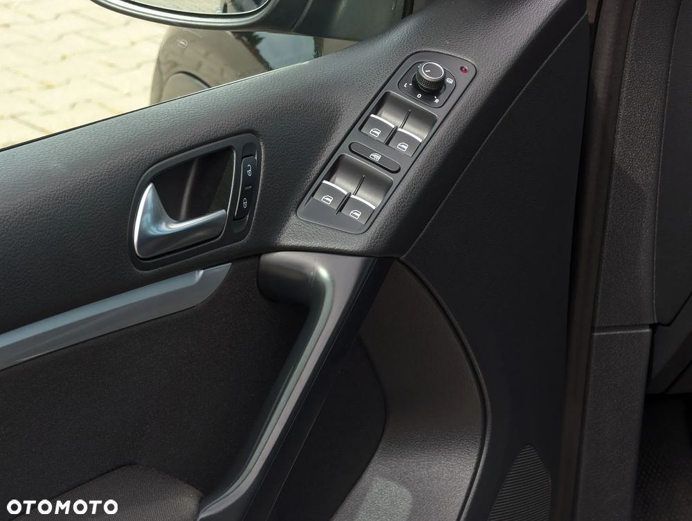 Volkswagen Tiguan 2.0 TDI SCR 4MOTION BlueMotion Technology DSG Lounge Sport & Style - 18