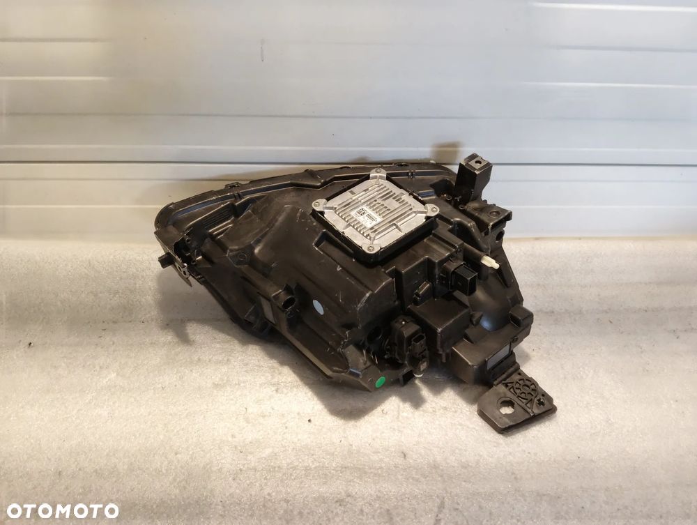 Renault 5 FULL LED Z FLAGĄ PRZÓD STRONA LEWA LAMPA PRZEDNIA 260601570R - 7