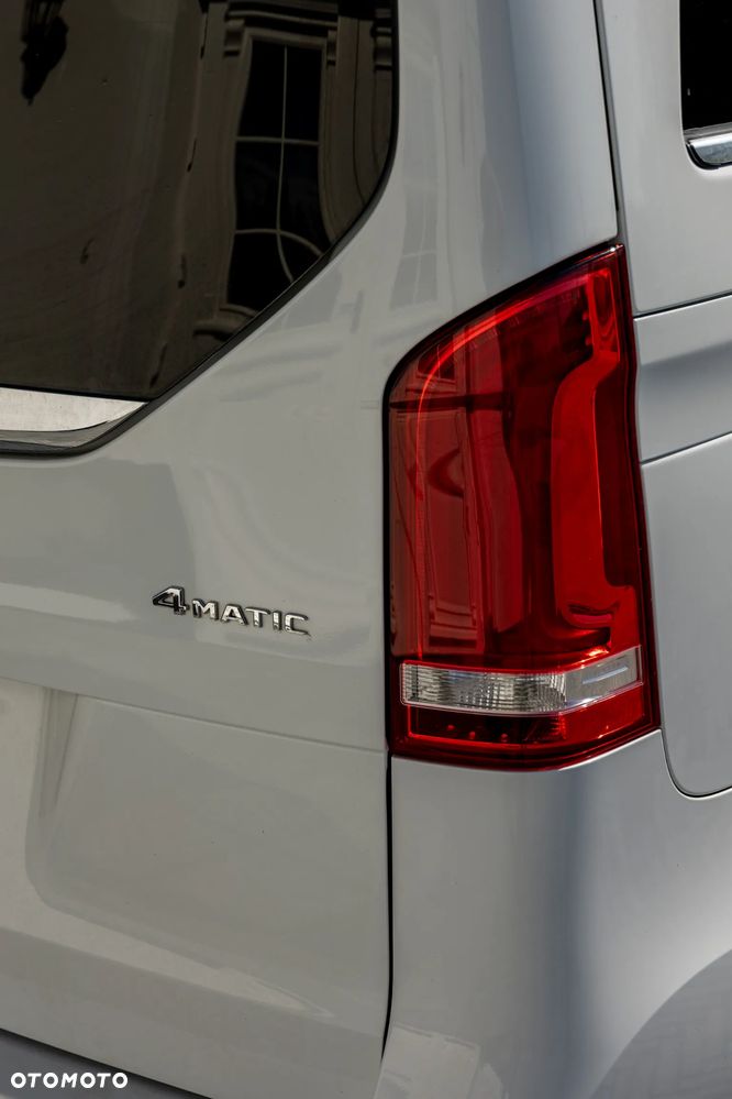 Mercedes-Benz Klasa V 300 d 4-Matic Exclusive 9G-Tronic (d³ugi) - 35