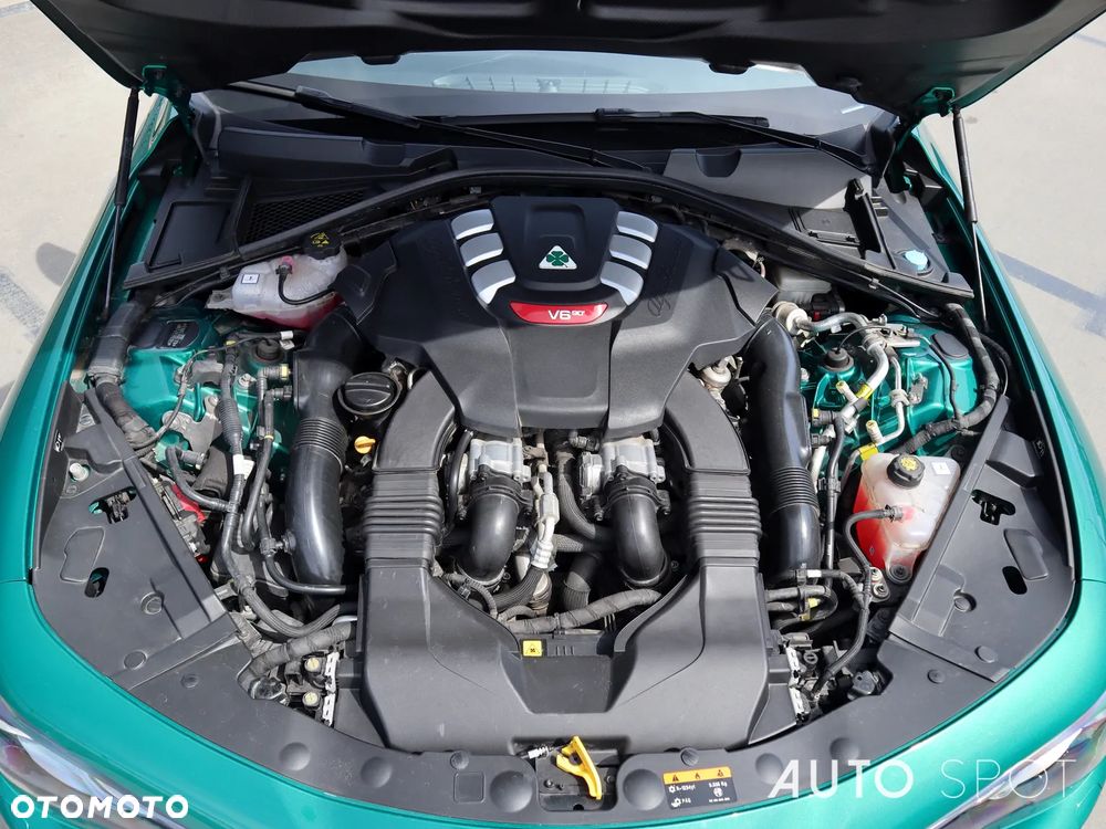 Alfa Romeo Giulia 2.9 Bi Turbo V6 Quadrifoglio - 16