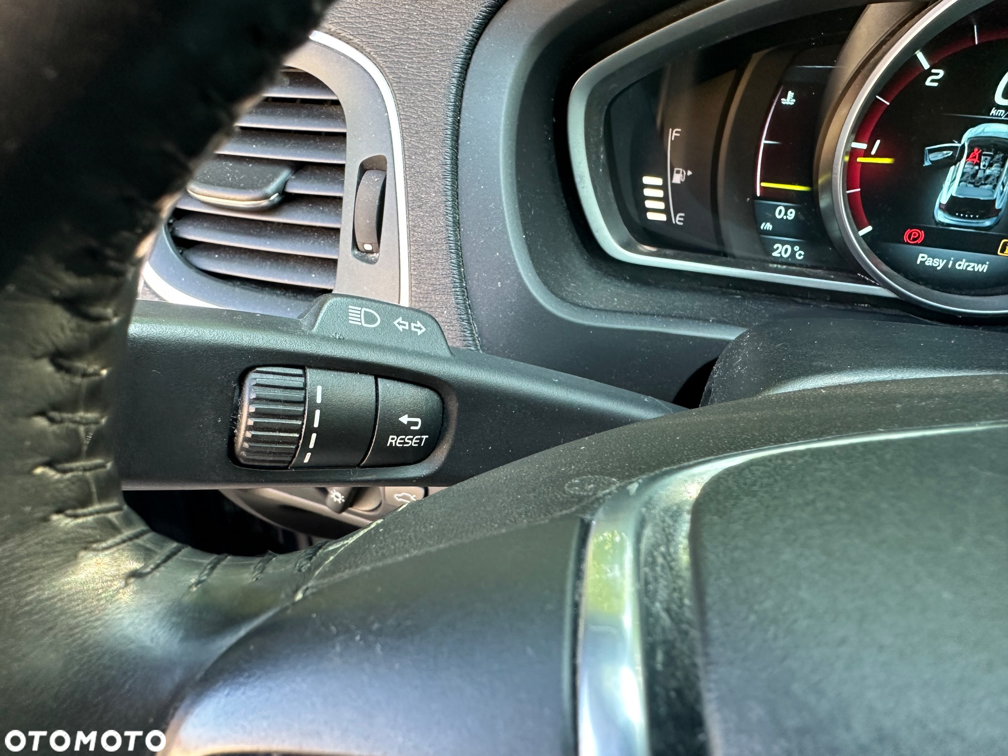 Volvo V40 Cross Country D2 Summum - 14