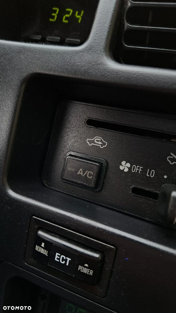 Toyota RAV4 2.0 Fun - 28