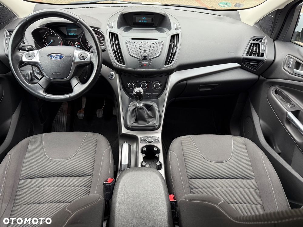 Ford Kuga 1.5 EcoBoost 2x4 Trend - 11