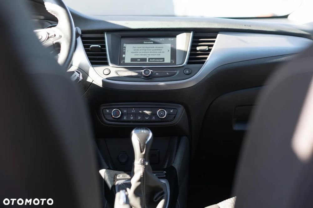 Opel Crossland X - 12
