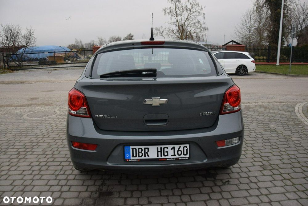 Chevrolet Cruze - 14
