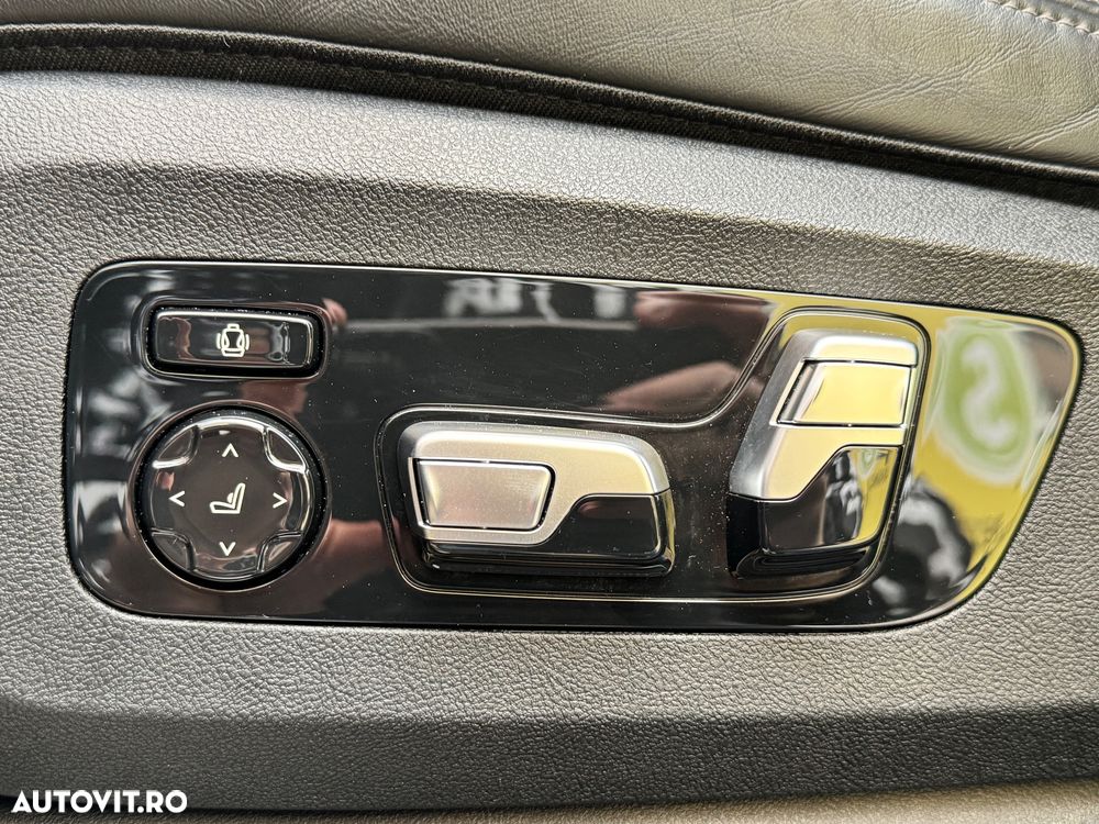 BMW X6 xDrive40i - 12