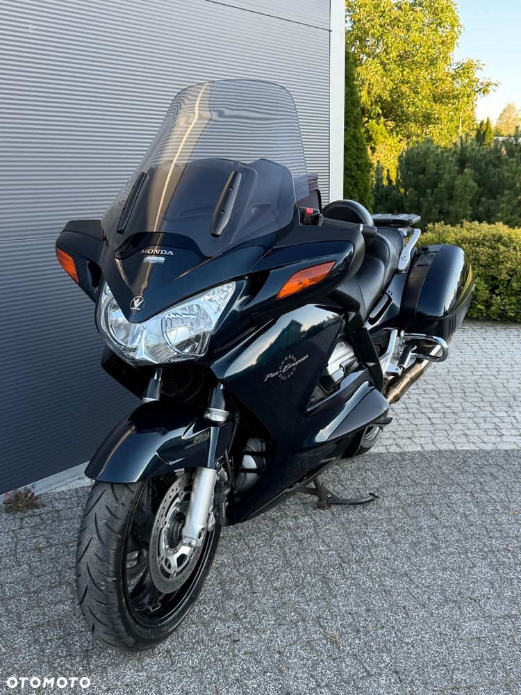 Honda ST - 27