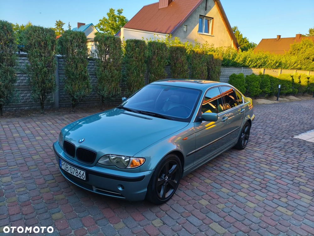 BMW Seria 3 330i - 2