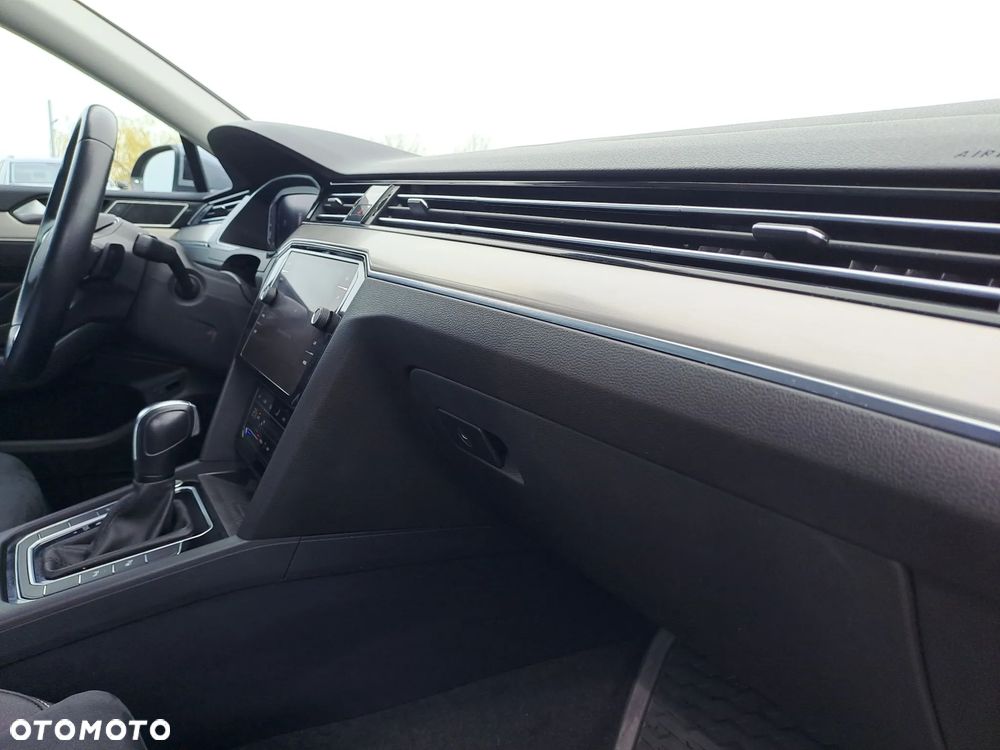 Volkswagen Passat 1.5 TSI EVO Elegance DSG - 21