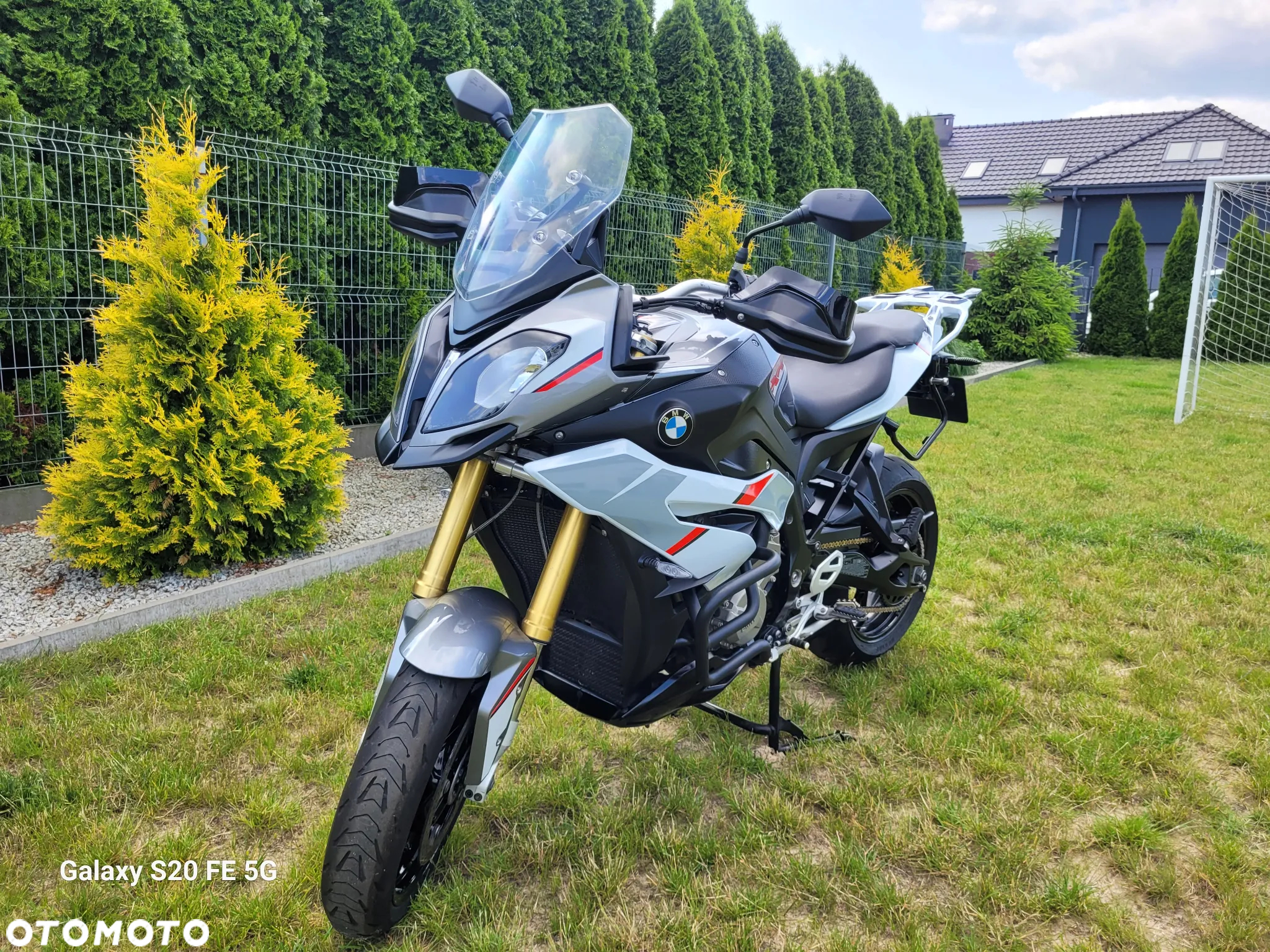 BMW XR - 19