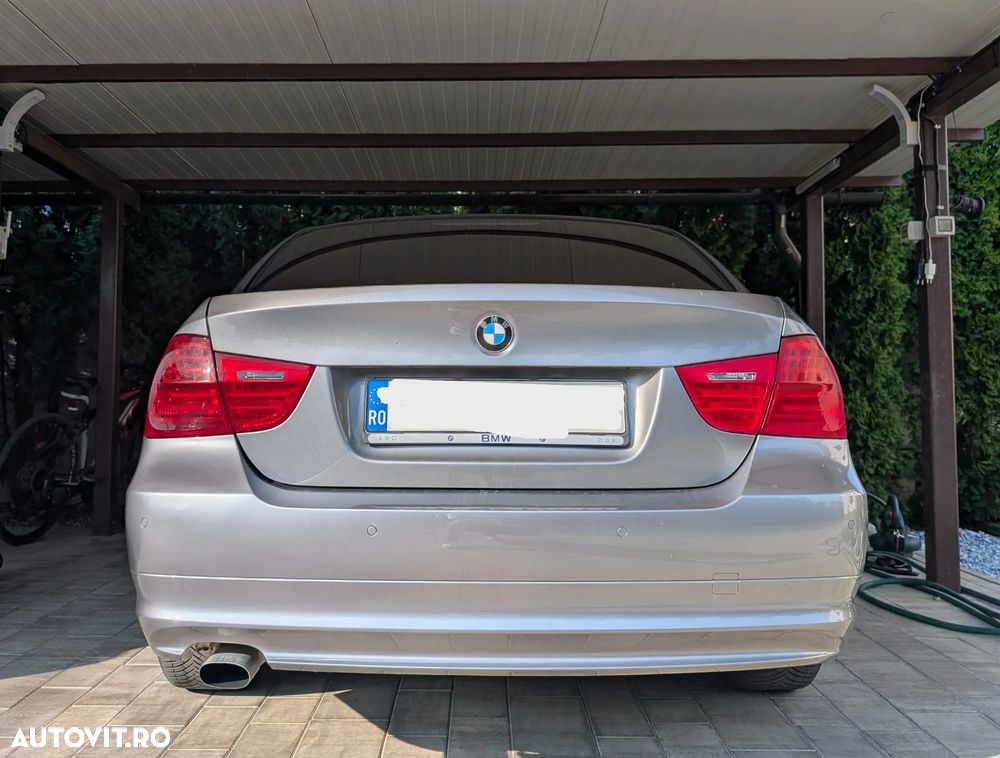 BMW Seria 3 320d - 4