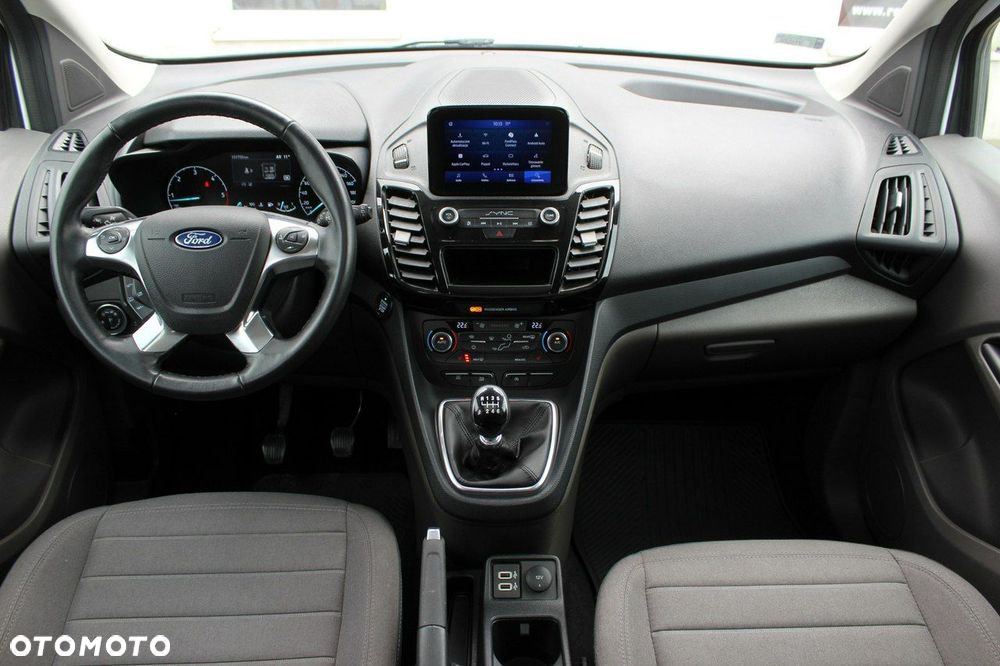 Ford Tourneo Connect - 14
