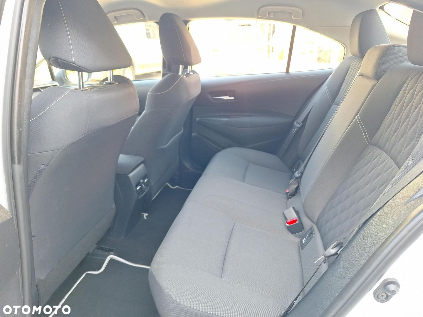 Toyota Corolla - 13