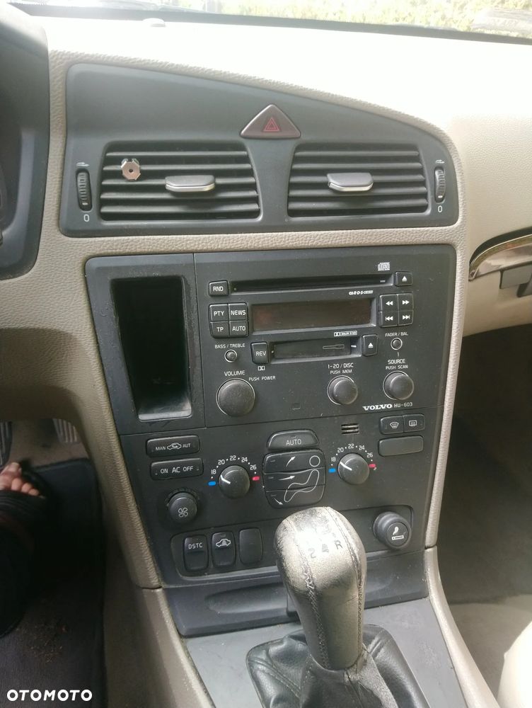 Volvo S60 2.4D Momentum - 9