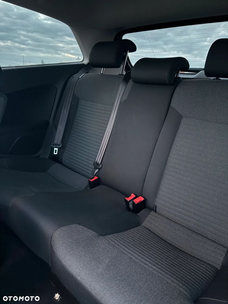 Volkswagen Polo - 19