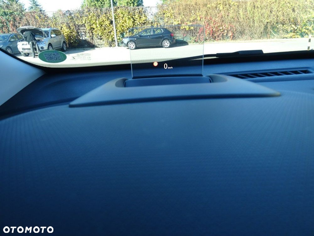 Opel Crossland X - 10