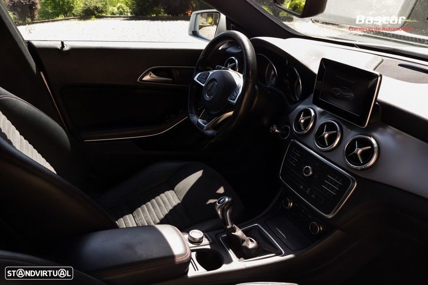 Mercedes-Benz CLA 200 d AMG Line - 21