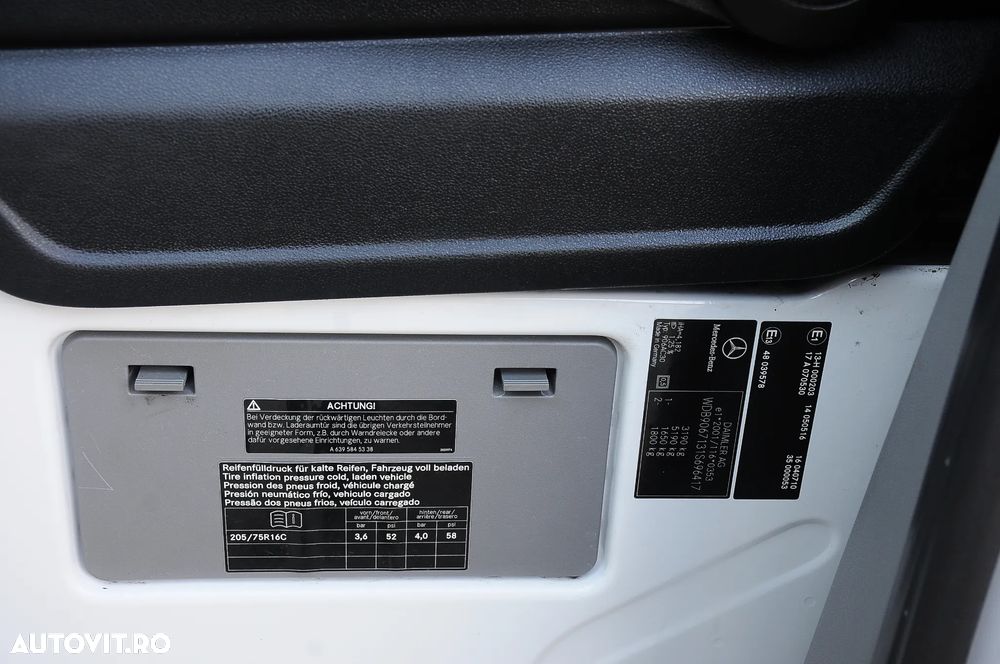 Mercedes-Benz Sprinter - 15