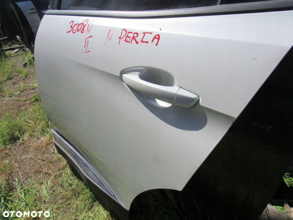 Peugeot 3008 II 2016 lewe Drzwi tylne - 3
