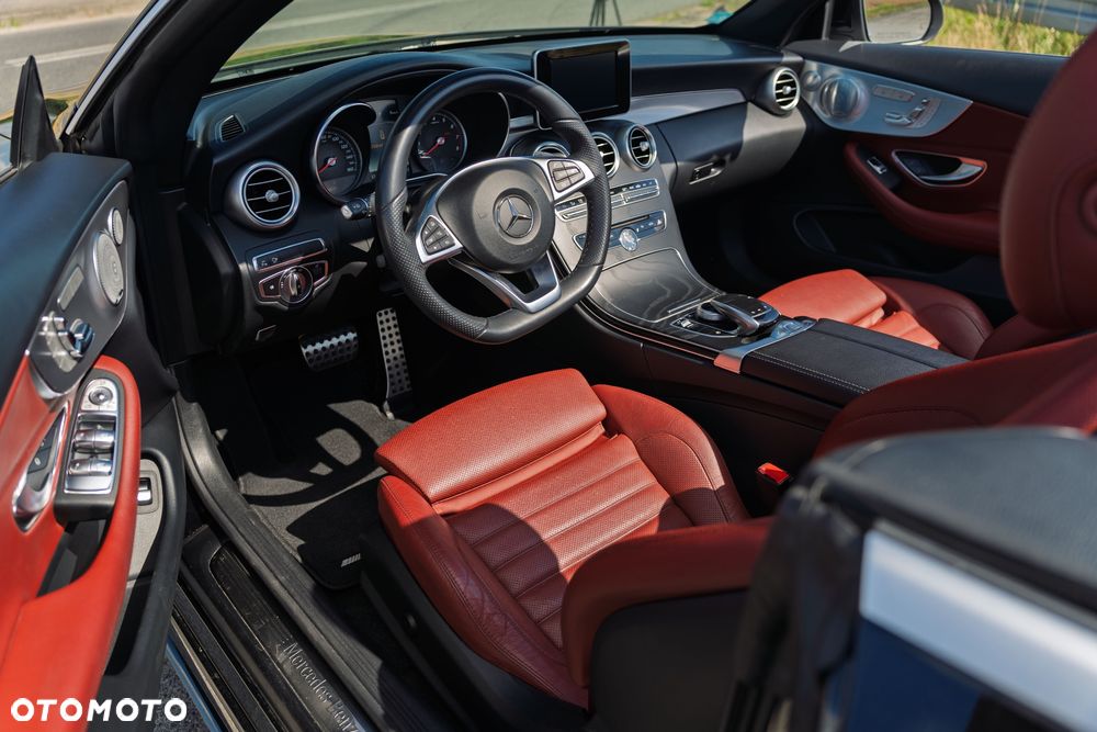 Mercedes-Benz Klasa C 300 9G-TRONIC - 16